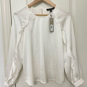 NWT Banana Republic XS Petite Ling Sleeve White Blouse
